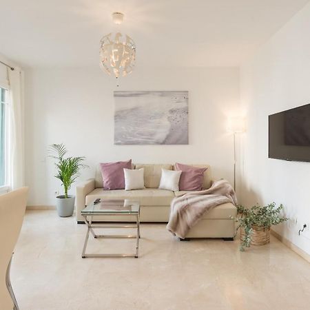 Agua I & Seasonal Pool By Ele Apartments Malaga Ngoại thất bức ảnh